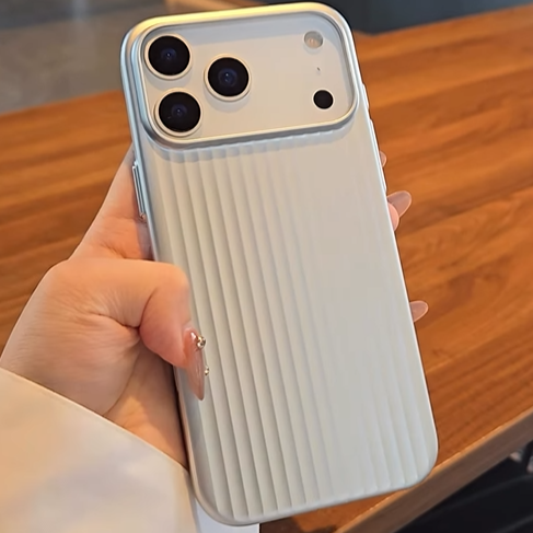 iPhone - 3D Stripes Electroplated Magnetic Case