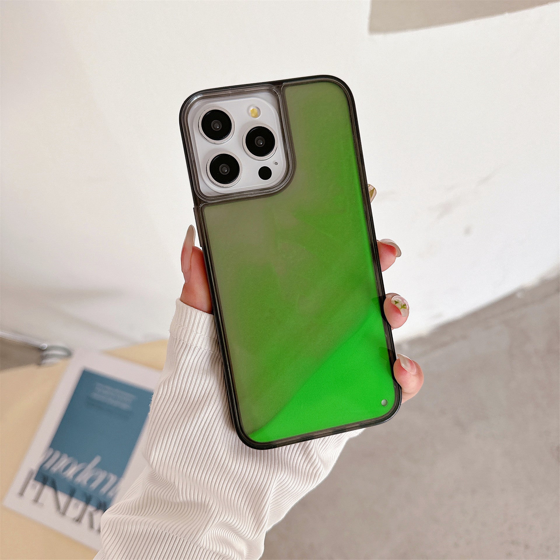 iPhone - Luminous Quicksand Case