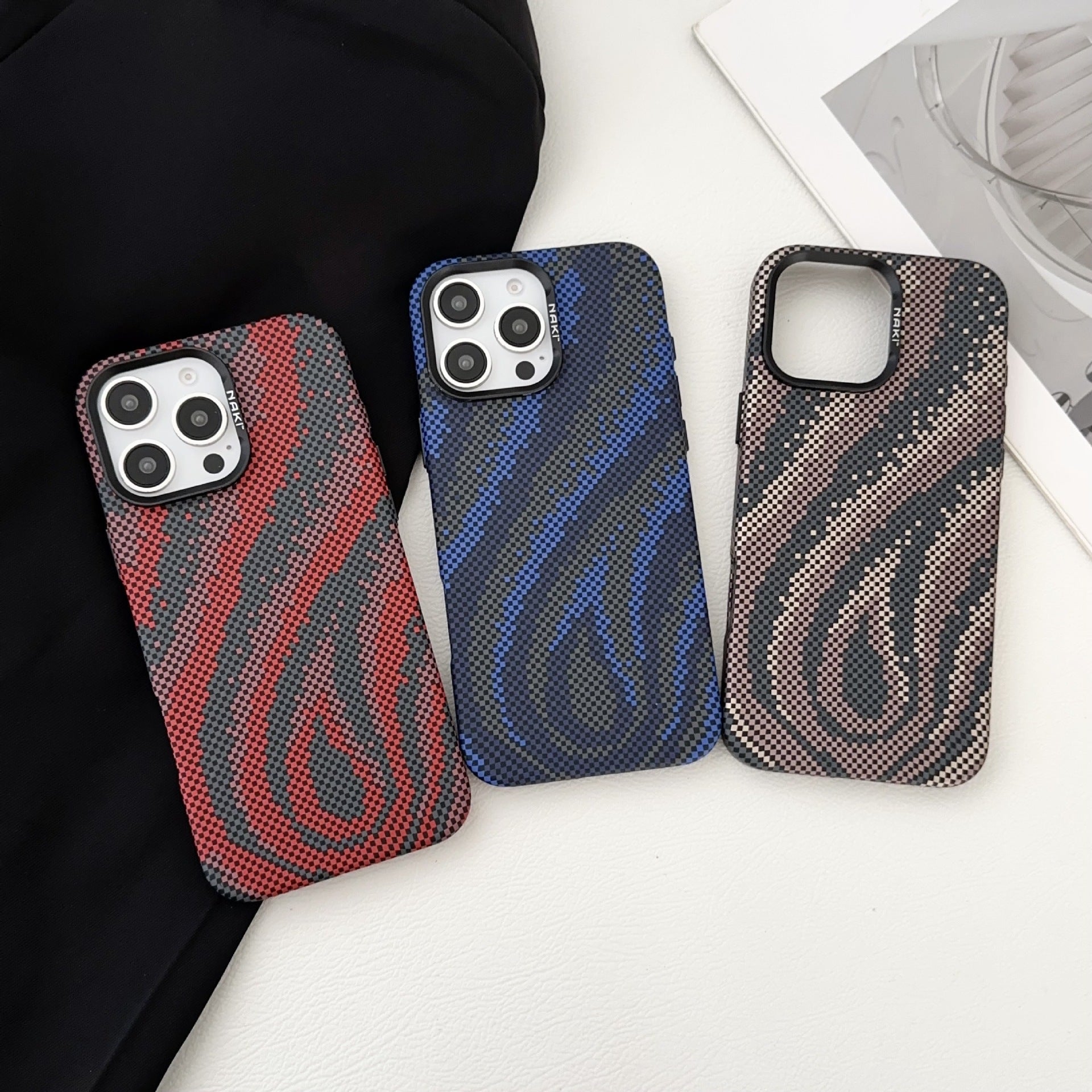 iPhone - Flame Grid Pattern Case