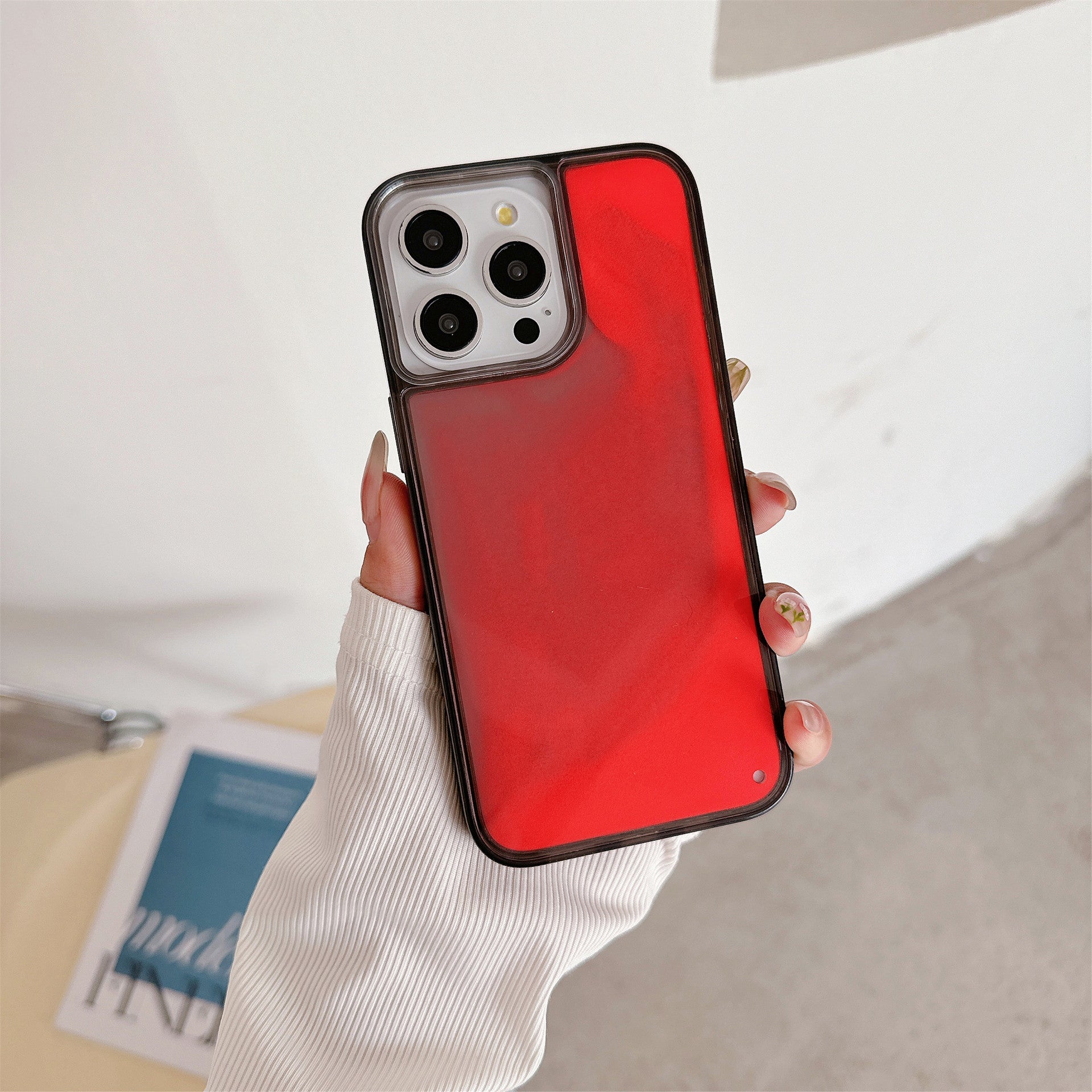 iPhone - Luminous Quicksand Case