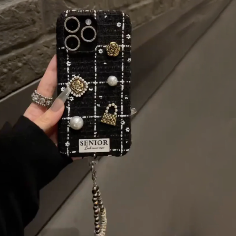 iPhone - Luxury Tweed Case with Pearl Bracelet